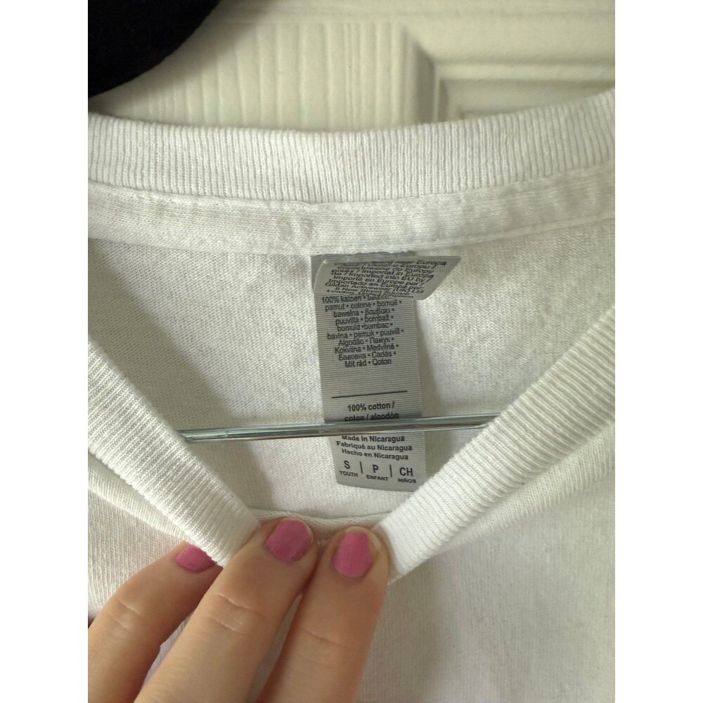 white tee - Picture 2 of 3